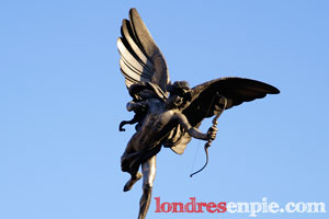 Estatua Picadilly Circus